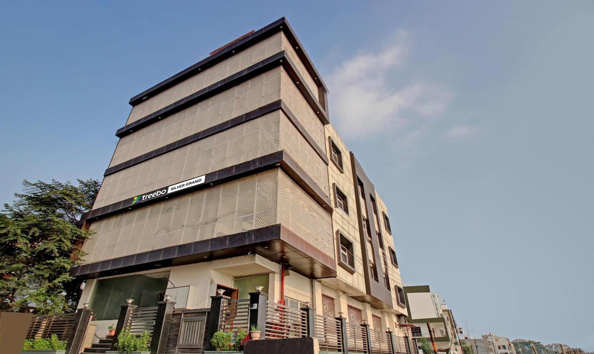 Treebo Silver Grand New Agreement Lucknow