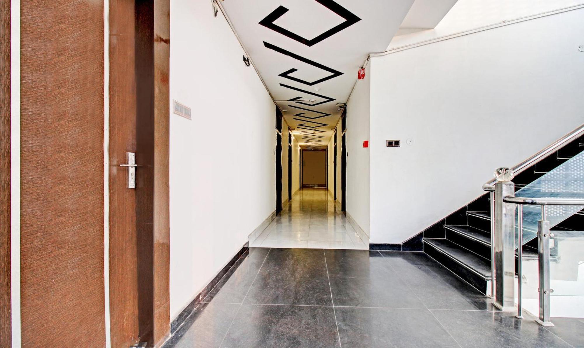 Treebo Silver Grand New Agreement 3* Lucknow